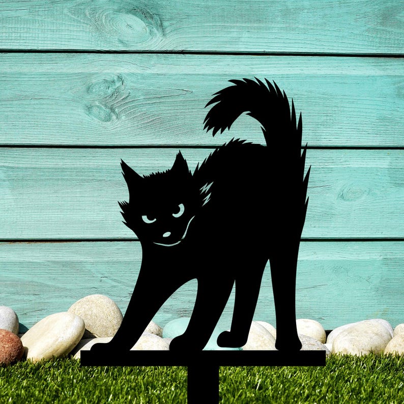 Frightening Cat Yard Art